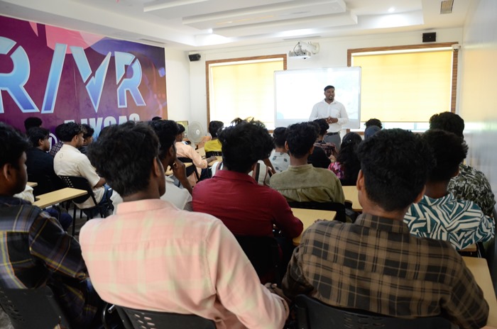 AJK College's Guest Lecture Inspires Future Business Leaders5